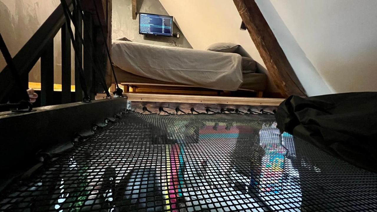 Capsule Art Deco - Jacuzzi - Netflix - Home Cinema - Arcade De Jeux & Nintendo Switch - 2 Chambres - Filet Suspendu Valenciennes Ngoại thất bức ảnh